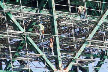 Description: D:\Photos\FB Beaver\under the mac friendly worker.jpg